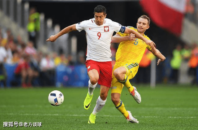 波兰队实力出众，夺得胜利轻松晋级