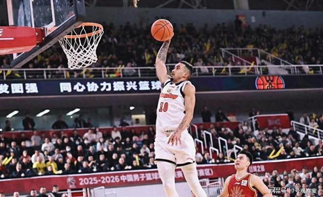 九游课程-广东男篮取得关键胜利，队员士气高涨的简单介绍